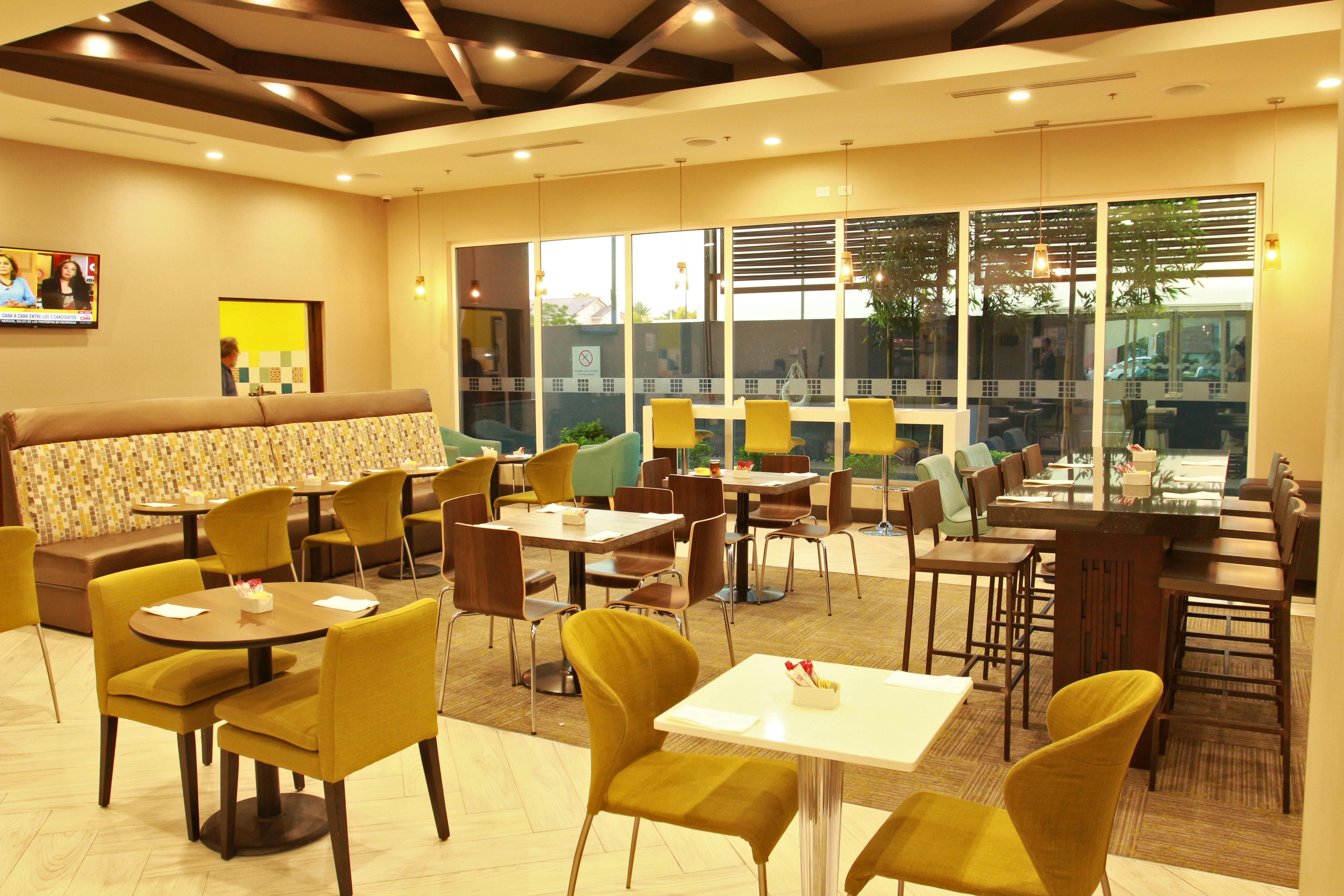 Holiday Inn Express & Suites Mexicali By Ihg Exteriér fotografie