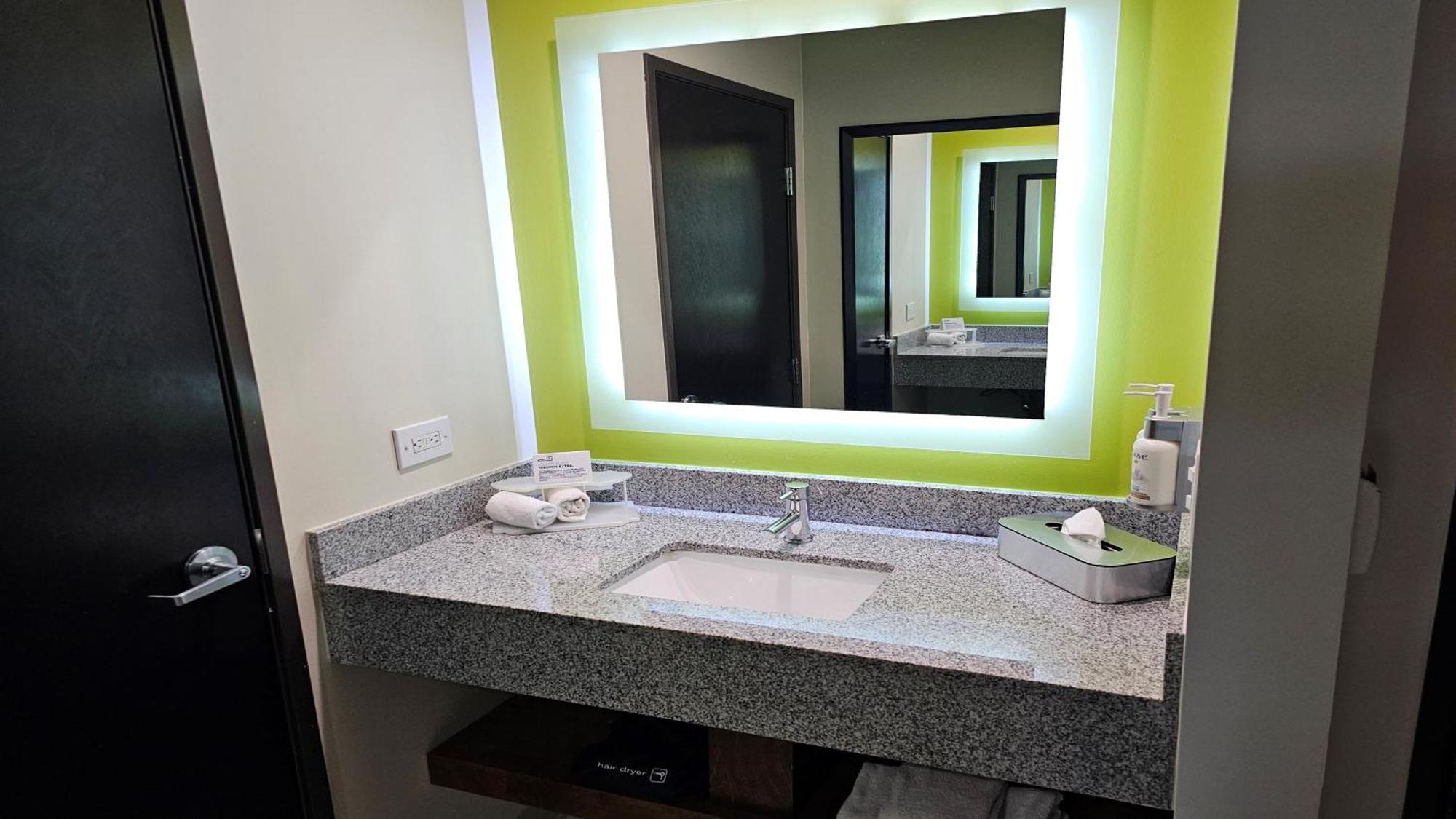 Holiday Inn Express & Suites Mexicali By Ihg Exteriér fotografie